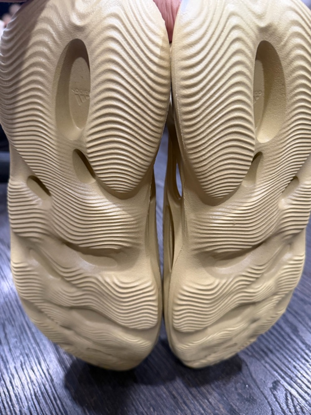Adidas Yeezy Foam Runner Desert Sand Size 12 Tan Khaki Cream Ochre - Picture 9 of 9